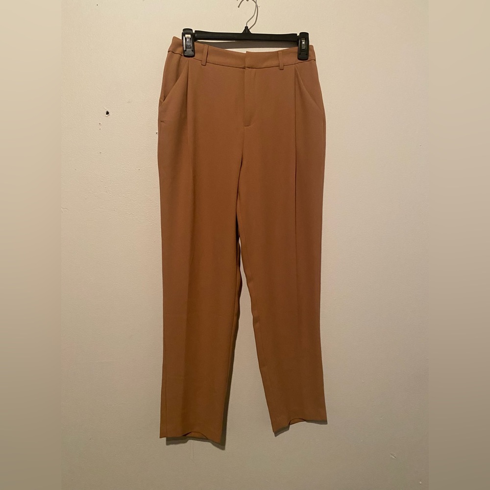 brown pants